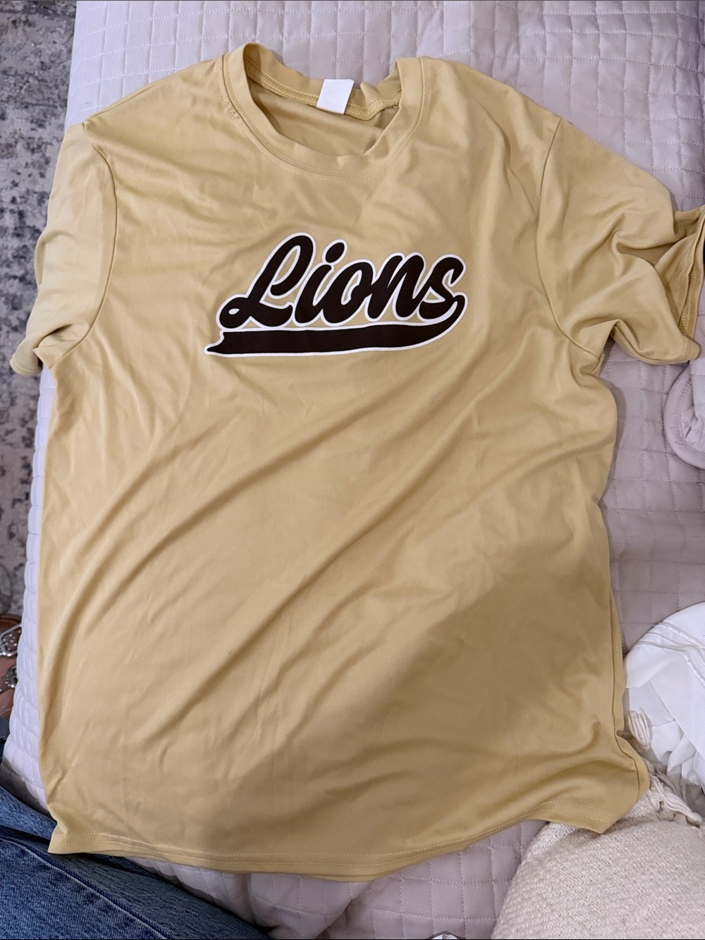 Lions Graphic Short-Sleeve Tee in Beige